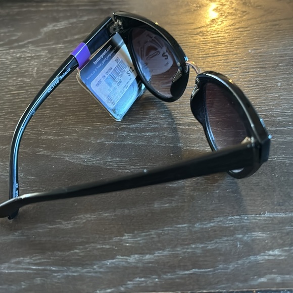 Foster Grant “Selena” MAXBLOCK sunglasses - Picture 3 of 4